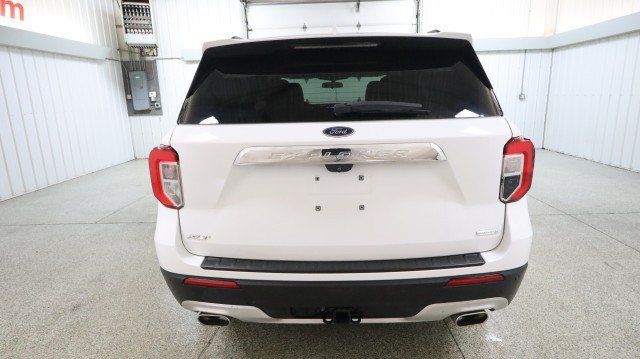 Used 2020 Ford Explorer XLT w/ Equipment Group 202A RWD image 8
