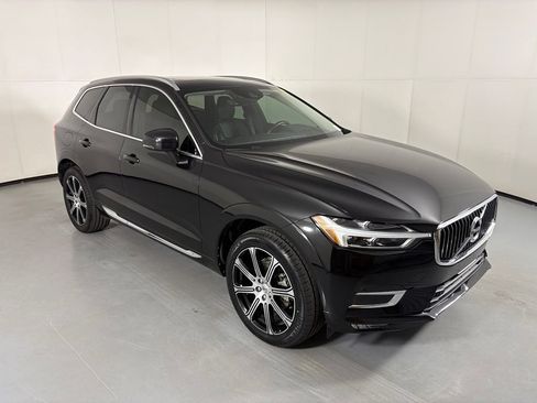 Used 2020 Volvo XC60 T5 Inscription FWD image 2