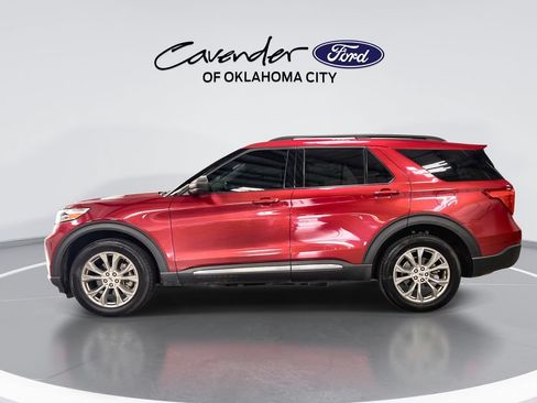 Certified 2022 Ford Explorer XLT w/ Equipment Group 202A AWD/4WD image 5