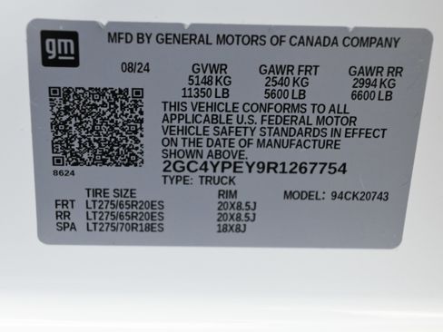 Used 2024 Chevrolet Silverado 2500 LTZ w/ LTZ Plus Package image 38