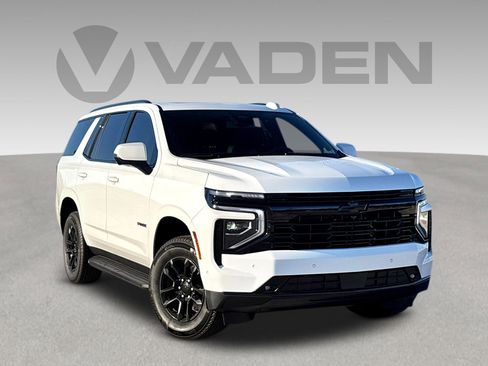 Used 2025 Chevrolet Tahoe LT w/ Comfort Package image 1