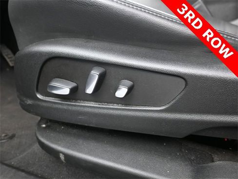 Used 2024 Cadillac XT6 Premium Luxury image 16