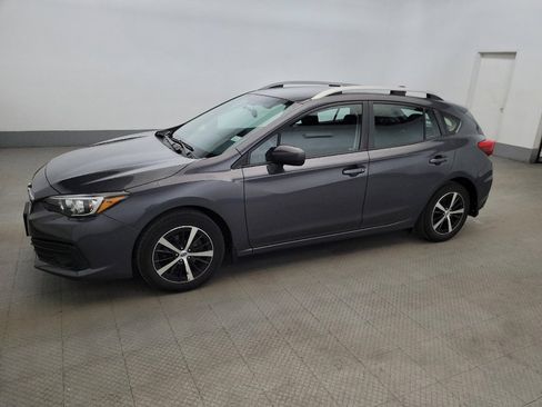 Used 2020 Subaru Impreza Premium image 2