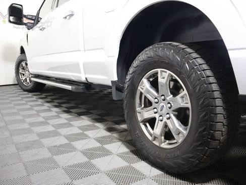 Used 2022 Ford F150 Lariat AWD/4WD image 11