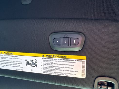 New 2026 Chrysler Pacifica Select image 11