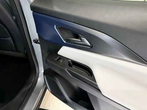 New 2026 Chevrolet Equinox EV LT image 26