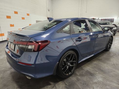 Used 2025 Honda Civic Sport image 17