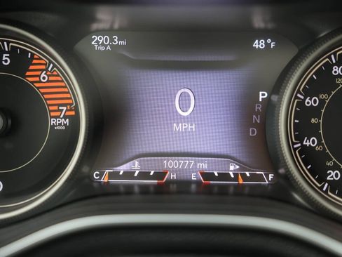 Used 2019 Jeep Cherokee Limited AWD/4WD image 24