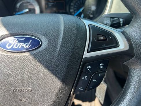 Used 2015 Ford Fusion SE FWD image 20