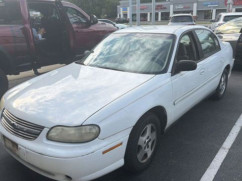 Used 2004 Chevrolet Malibu Classic FWD image 1