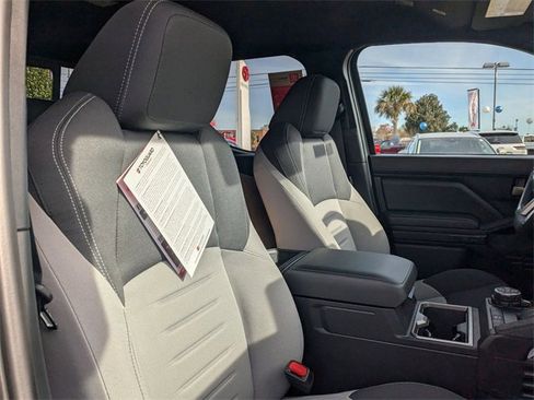 New 2024 Toyota Tacoma TRD Off-Road image 32