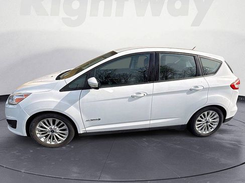 Used 2017 Ford C-MAX SE FWD image 2