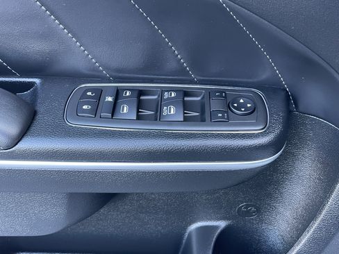 Used 2022 Dodge Charger R/T w/ Plus Group image 13