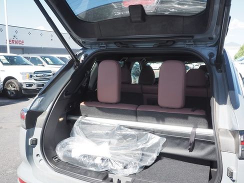 Used 2025 Mitsubishi Outlander SEL AWD/4WD image 17