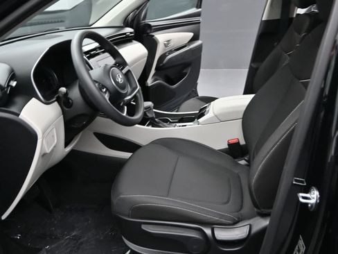 Used 2023 Hyundai Tucson SE AWD/4WD image 15