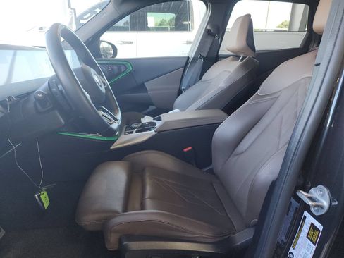 Used 2025 BMW X3 xDrive30i AWD/4WD image 5