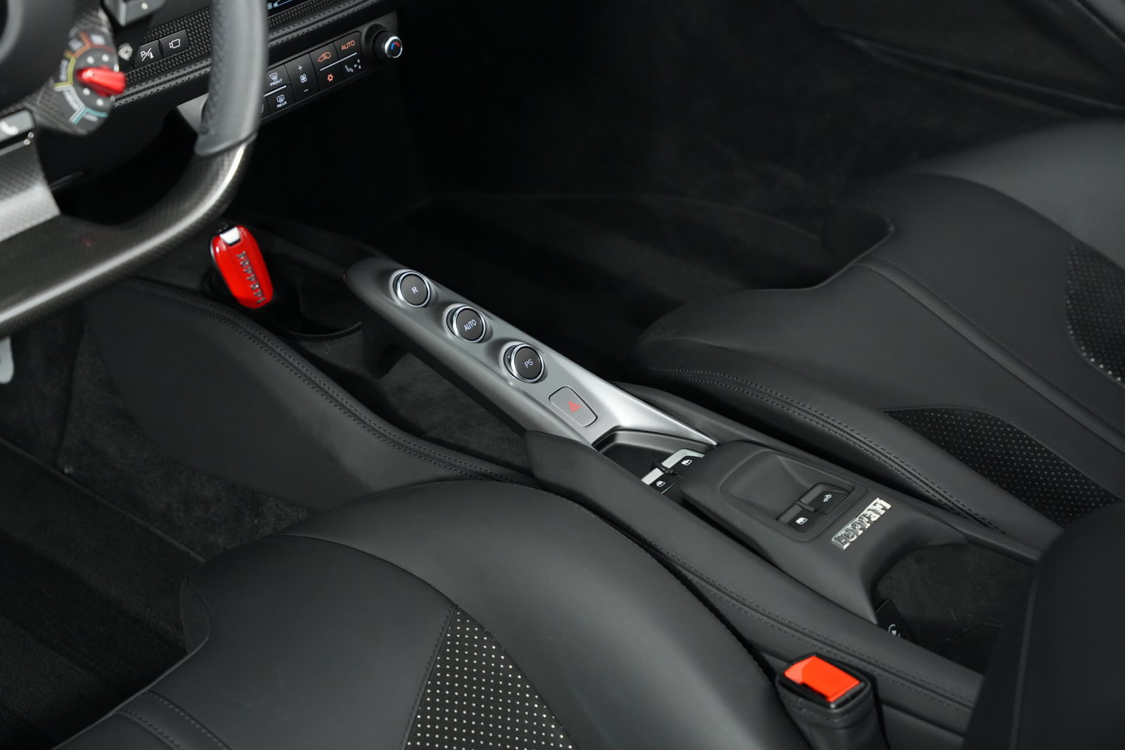 Used 2023 Ferrari F8 Tributo RWD image 38