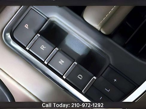 Used 2024 Chevrolet Tahoe High Country w/ Advanced Technology Package image 26