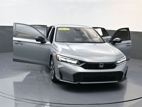 Used 2025 Honda Civic Sport image 31