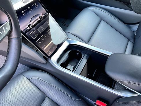 Used 2024 Lucid Air Touring AWD/4WD image 17