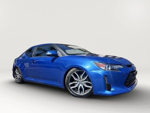 Used 2014 Scion tC FWD image 32