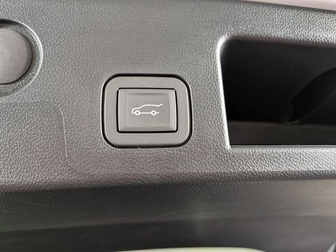 New 2026 Chevrolet Equinox RS w/ Convenience Package III AWD/4WD image 11