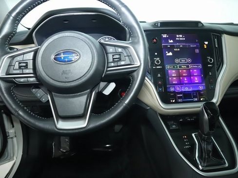 Used 2020 Subaru Outback Limited image 28