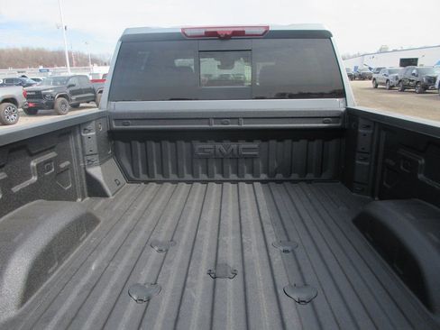 New 2026 GMC Sierra 2500 Denali w/ Denali Reserve Package AWD/4WD image 7