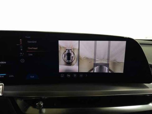 New 2026 Cadillac Lyriq Sport image 33