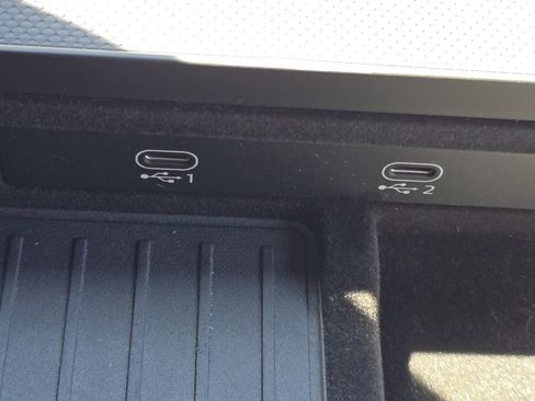 Used 2023 Audi Q7 3.0T Prestige w/ Prestige Package image 19