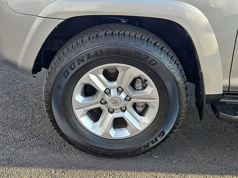 Used 2024 Toyota 4Runner SR5 Premium image 13