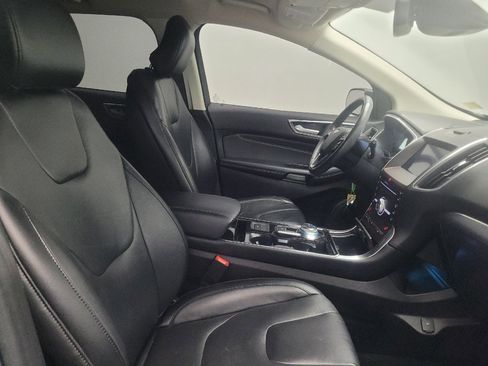 Used 2019 Ford Edge Titanium w/ Cargo Accessory Package FWD image 21