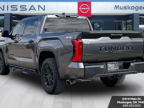 Used 2023 Toyota Tundra SR5 w/ SR5 Convenience Package AWD/4WD image 4