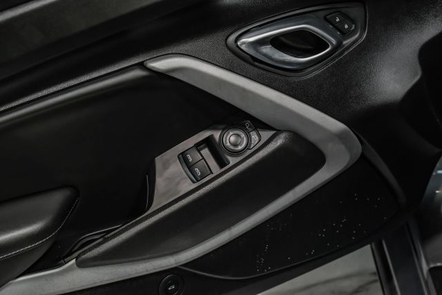 Used 2021 Chevrolet Camaro LT RWD image 33