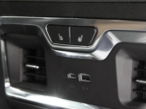 Used 2025 Chevrolet Silverado 2500 High Country w/ Technology Package image 25