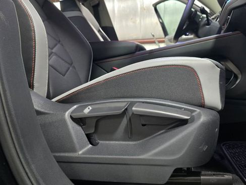 Certified 2024 Volkswagen Atlas Peak Edition SE image 25