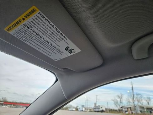 New 2026 Chevrolet Trax LT image 21