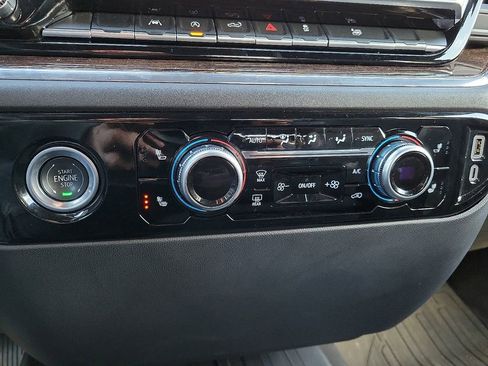 Used 2024 GMC Sierra 1500 Elevation w/ LPO, Elevation Black Package image 17