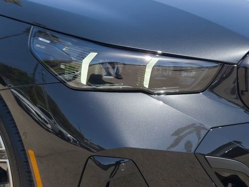 New 2026 BMW 530i w/ M Sport Package RWD image 6