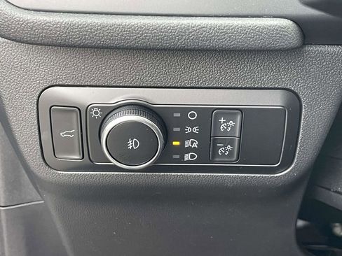 Used 2022 Ford Escape SEL w/ Technology Package image 18