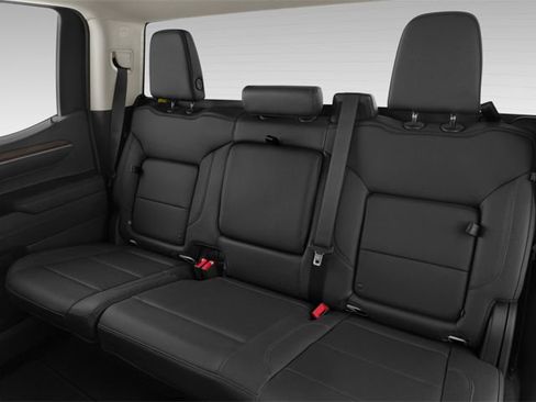 Used 2024 GMC Sierra 1500 SLE image 11