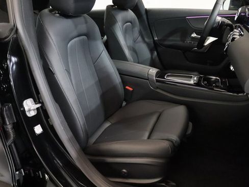 Certified 2025 Mercedes-Benz CLA 250 4MATIC image 19