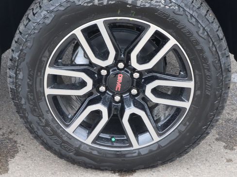New 2026 GMC Sierra 1500 AT4 AWD/4WD image 16