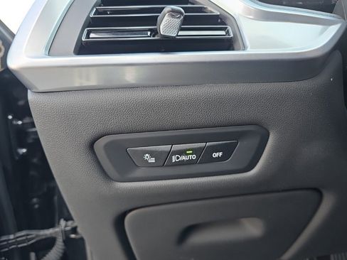 Used 2025 BMW X5 sDrive40i image 18