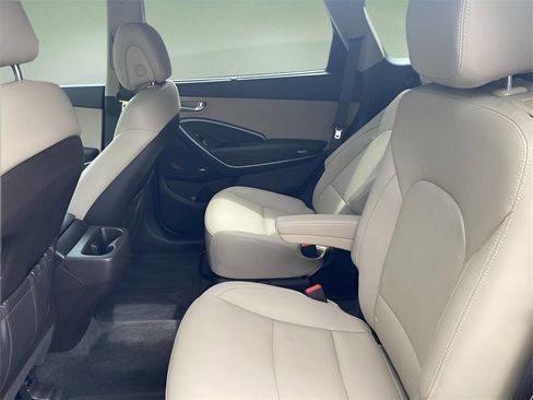 Used 2019 Hyundai Santa Fe XL image 10