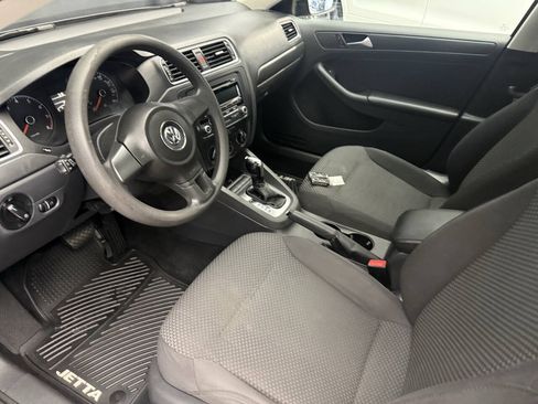 Used 2013 Volkswagen Jetta S FWD image 15