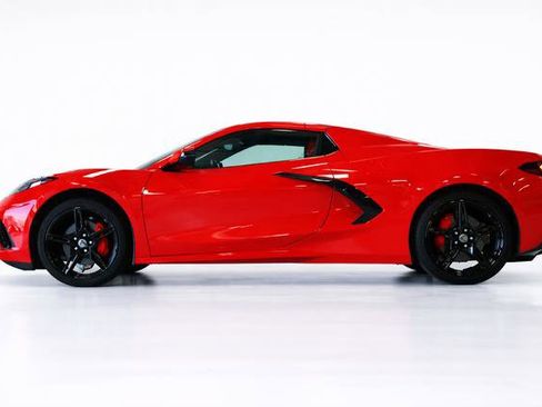 Used 2022 Chevrolet Corvette Stingray Premium Conv w/ Battery Protection Package RWD image 8