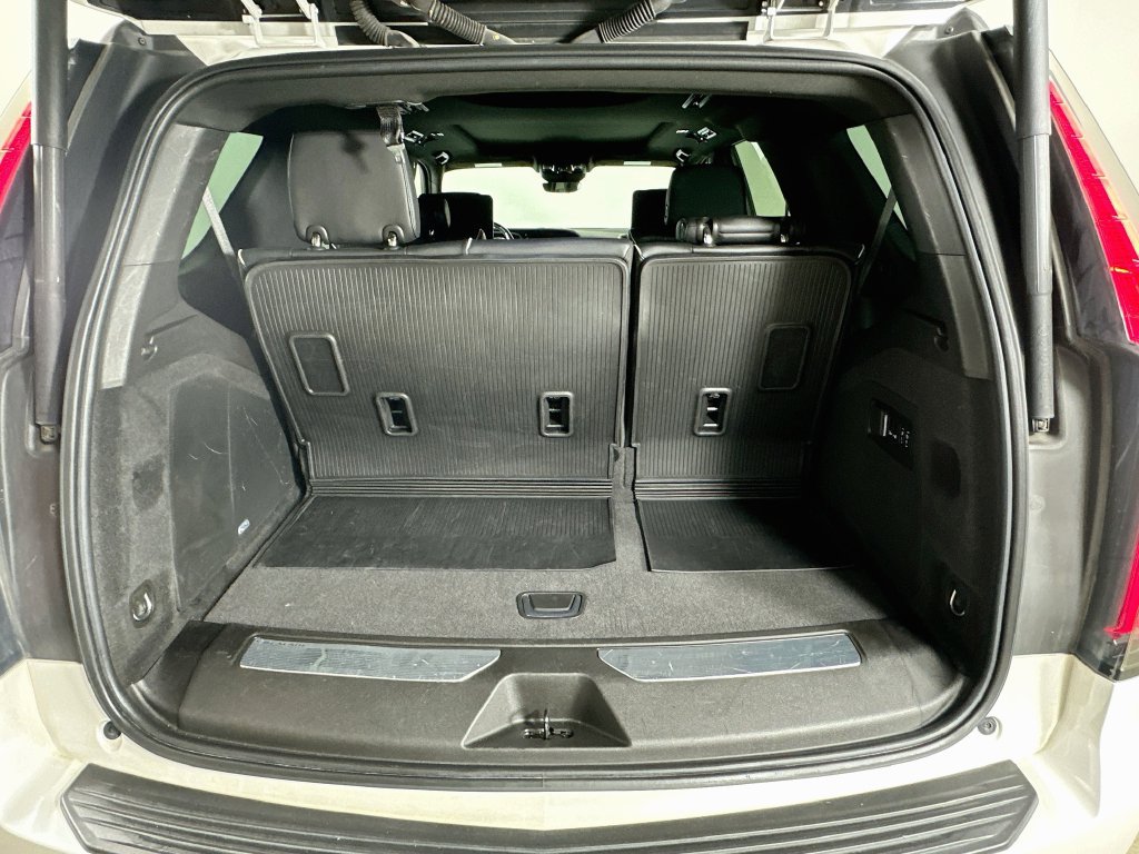 Used 2021 Cadillac Escalade Sport w/ Driver Assist Tech Package AWD/4WD image 35