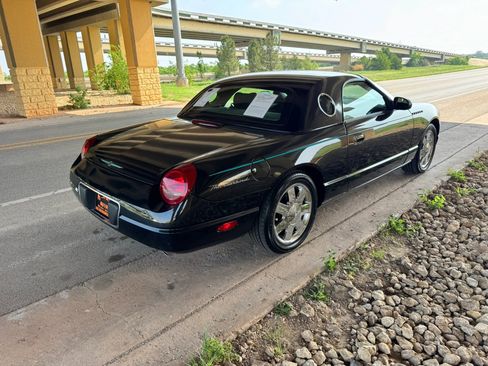 Used 2002 Ford Thunderbird RWD image 3