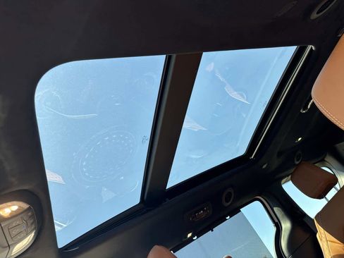 New 2026 Chrysler Pacifica Pinnacle image 14